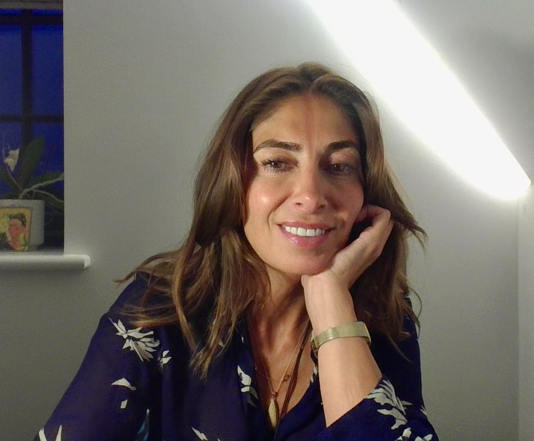 Portrait of Miranda Bart, integrative counsellor offering online therapy across the UK.